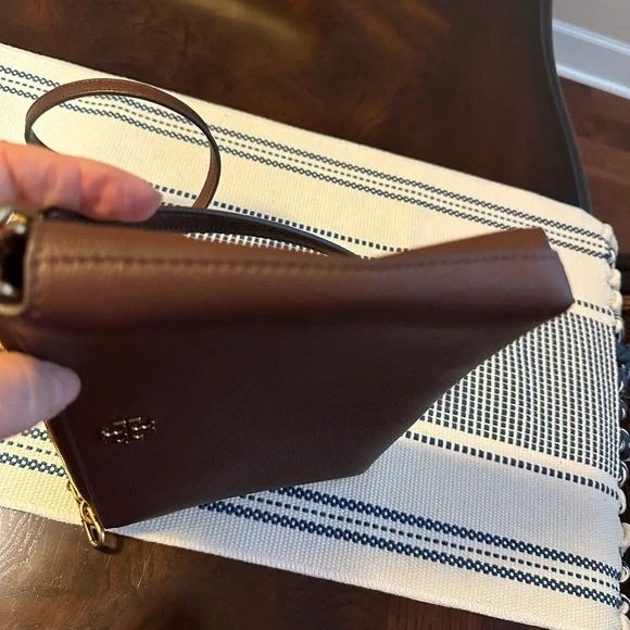 NWOT Tory Burch Mercer Chocolate Pebbled Leather Crossbody Bag - Picture 6 of 6